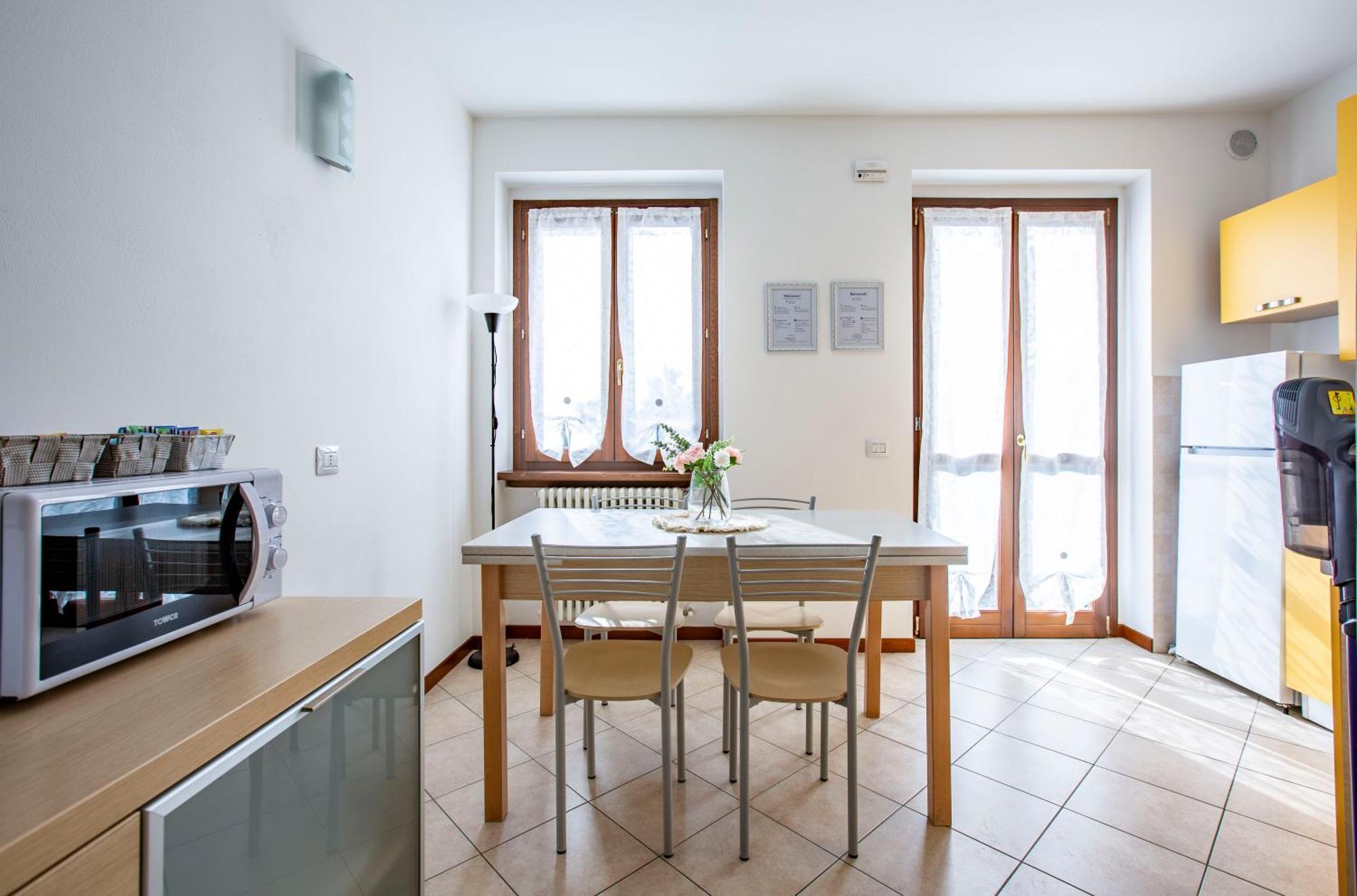 Apartment - Lakeside Bliss Mandello del Lario